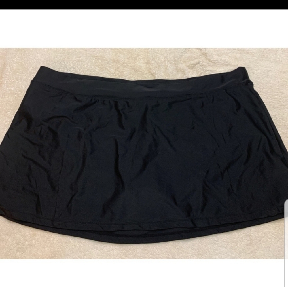 Tropical Escape Black Swimskirt NWOT